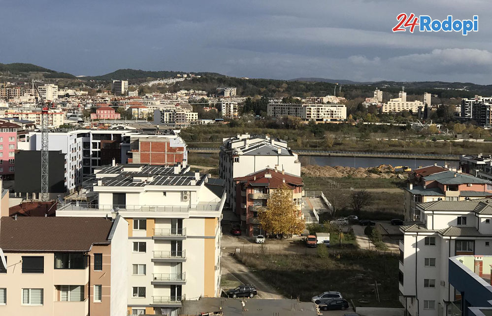 Юмруци в жилище, мъж е задържан
