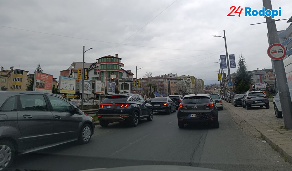 Един вид наркотик не е достатъчен, за да подкара кола в Кърджали