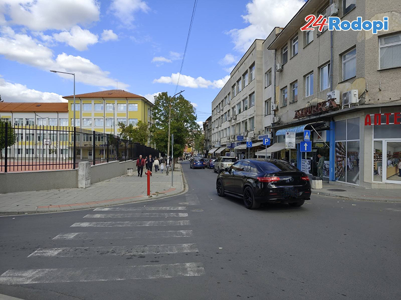 Темата+: Блъсната пешеходка – на 46 години, настанена е в болница!