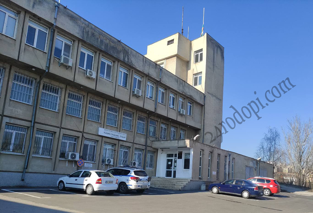 38-годишен задигна 4 въдици от мазе